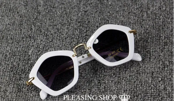 2018 Fashion Sunglasses Shades Google Trendy Jongens Meisjes Designer Zonnebril Kinderen UV400 Zonnebril Tieners Fashion Frame Kids Eyewear