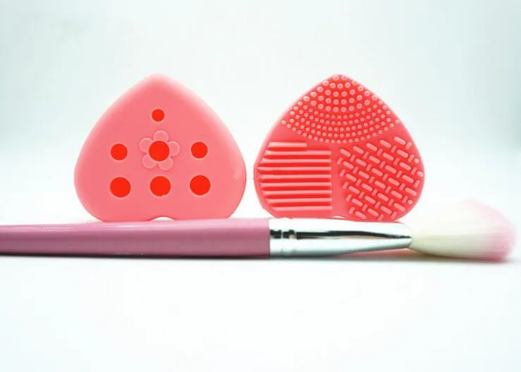 Wholesale Heart shape Makeup Brush with holder Silicone Cosmetic Cleaning Tool Washing Brush egg Pad Brush Cleanser 