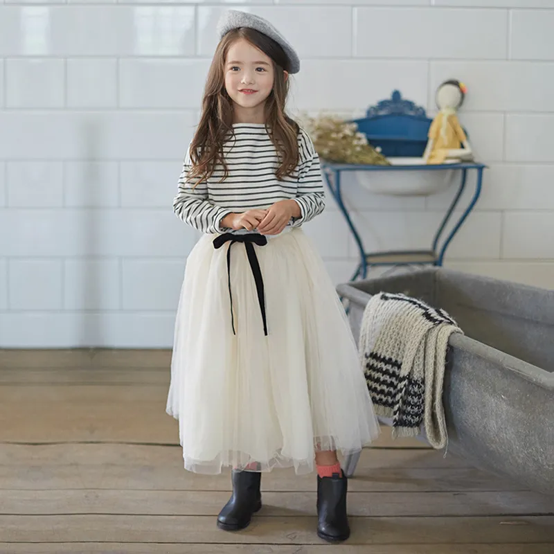 Set da bambina 2018 Primavera Abbigliamento per bambini Adolescenti Abbigliamento per bambini T shirt a maniche lunghe a righe Gonne lunghe in tulle