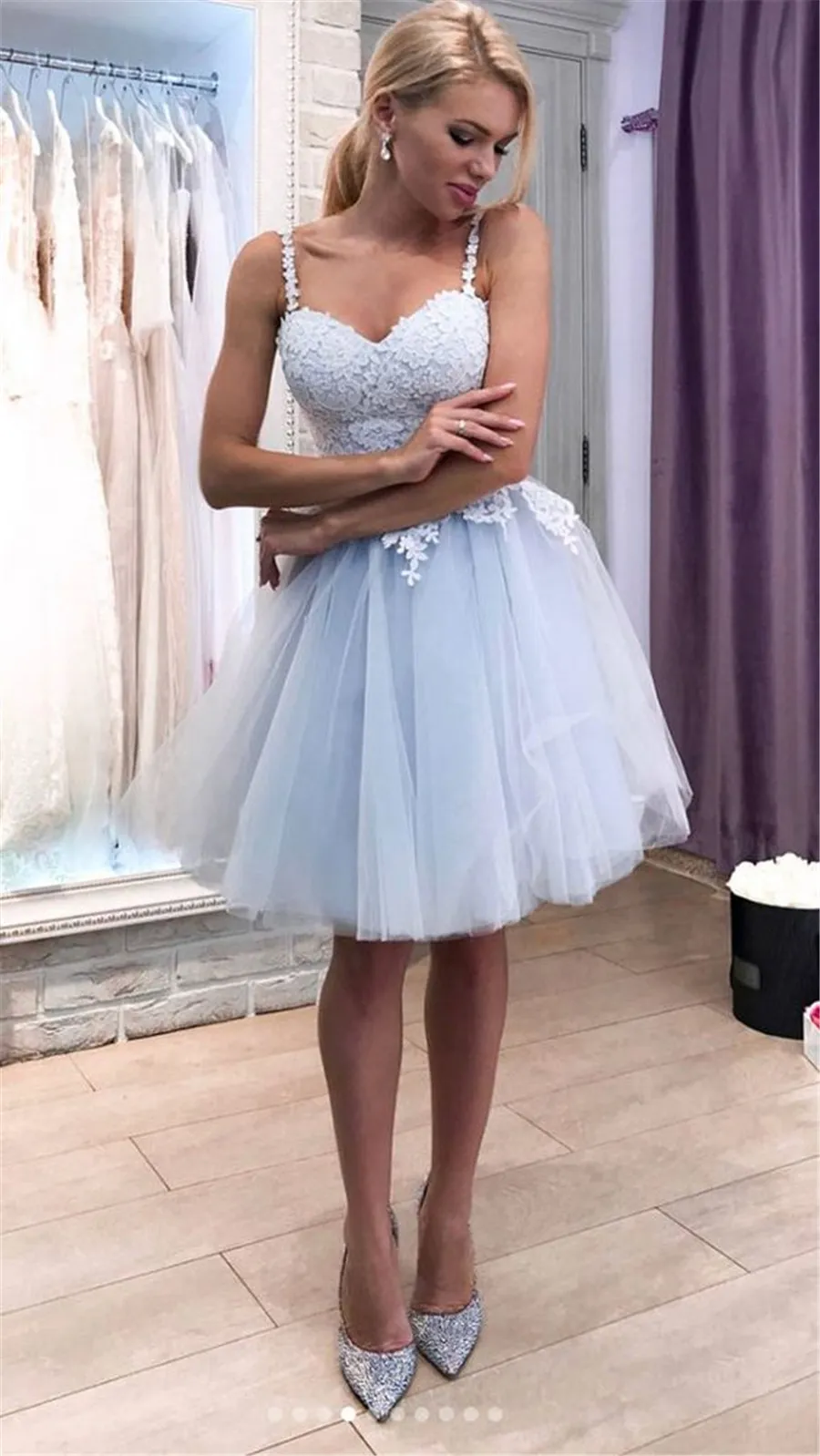 Ice Sky Blue Tulle Spaghetti Straps Short graduation Homecoming Dresses Short Prom Dress with Lace Appliques Reals