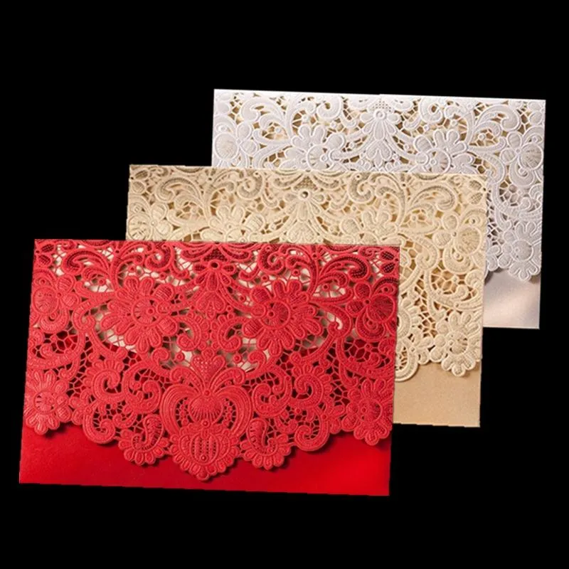 2021 50st Rustik Bröllopsartiklar Röd vit Vintage Lyxigt Elegant Golden Laser Cut Bröllop Inbjudningskort med