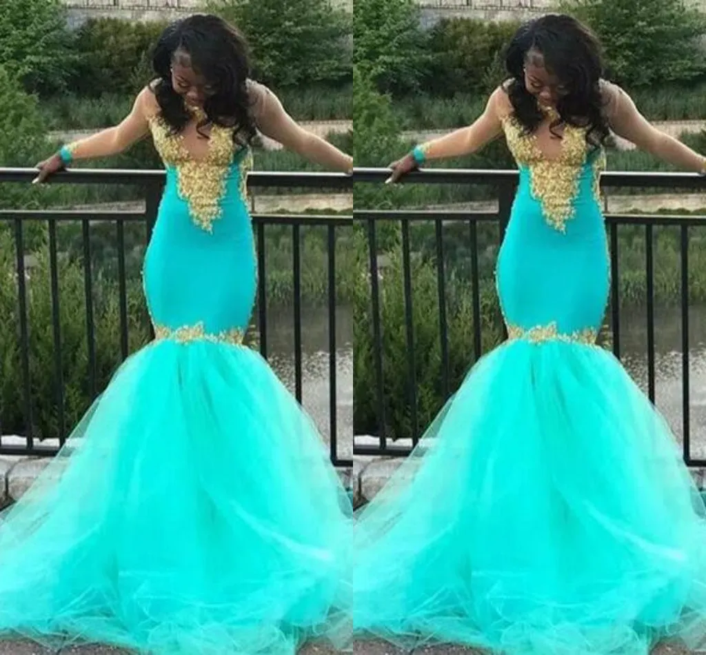 2019 robes de bal turquoise sirène avec illusion à manches longues appliques dorées perles paillettes bijou voir si dos robes de soirée Form2572