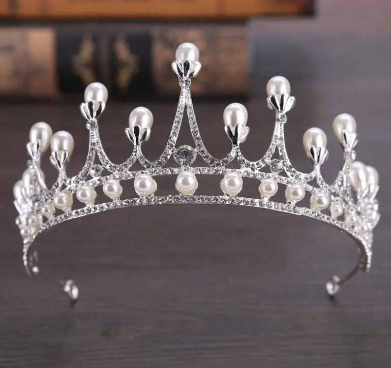 Vit pärla, krona, kungliga bröllopsklänning tillbehör, kronprydnader.