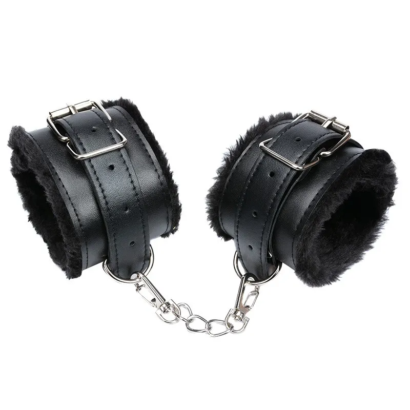 Kvinnor Kostym Set 7PC / Set Sexy PU Läder Plush Fetish Sex Bondage Erotisk Underkläder med Handcuff Nipple Clamps Gag Whip