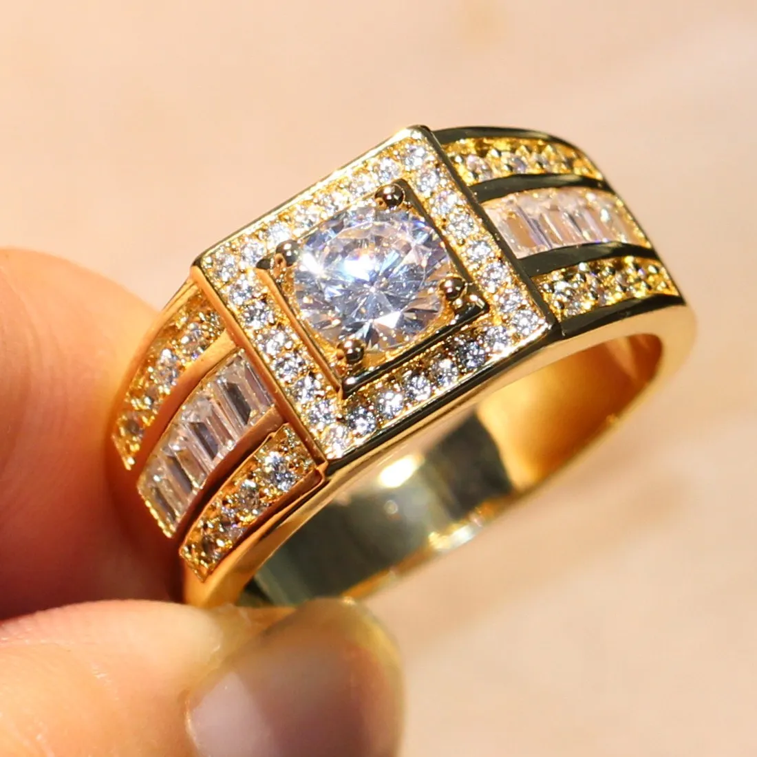 Victoria Wieck Nouvelle Arrivée Promise Bijoux De Luxe 10KT Or Jaune Rempli Princesse Topaze Blanche CZ Diamant Original Hommes Bande Bague Cadeau