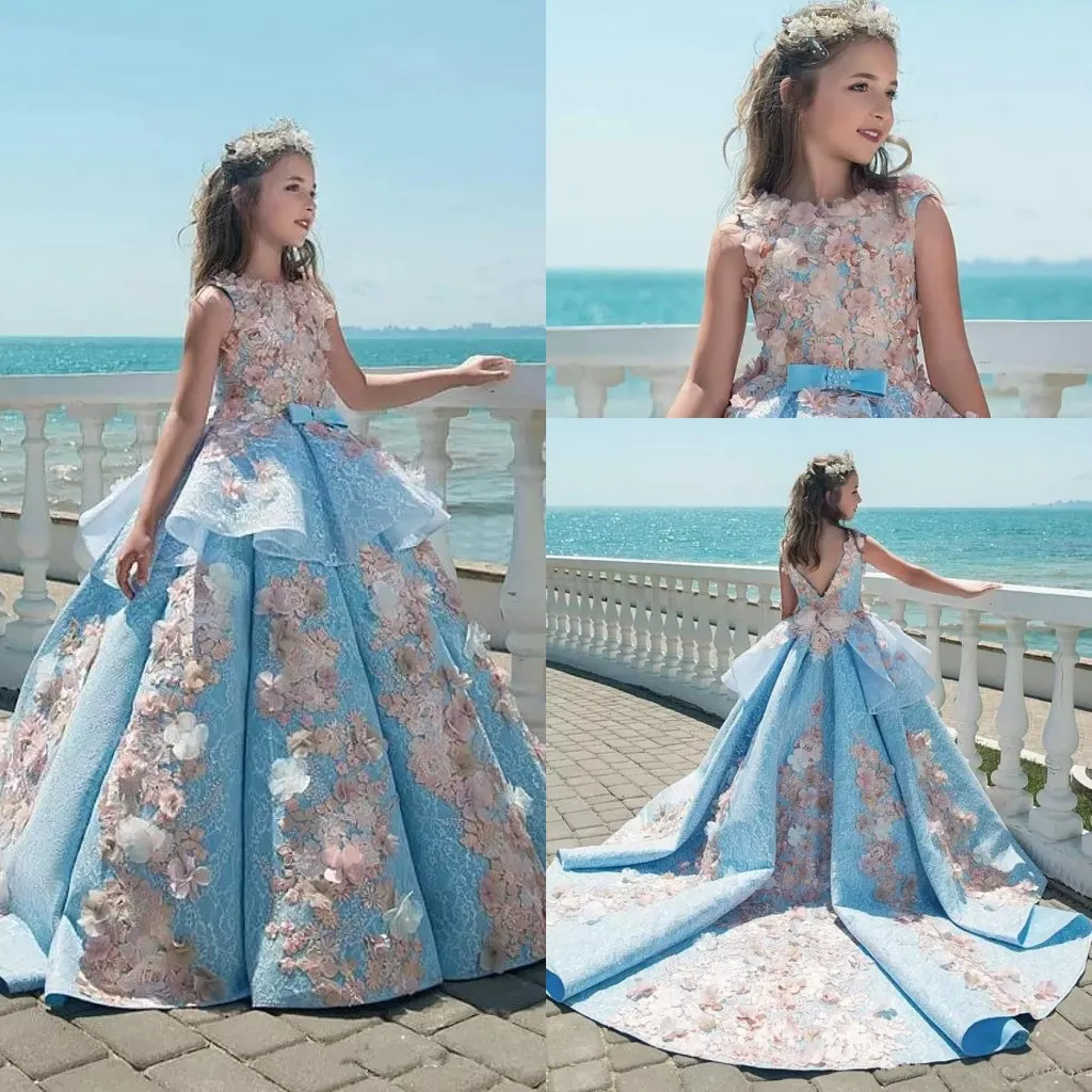 2018 Luxe Filles Pageant Robe avec Peplum Jewel Neck Robe De Bal Bleu Ciel Dentelle Rose 3D Floral Appliques Anniversaire Filles Princesse Robes