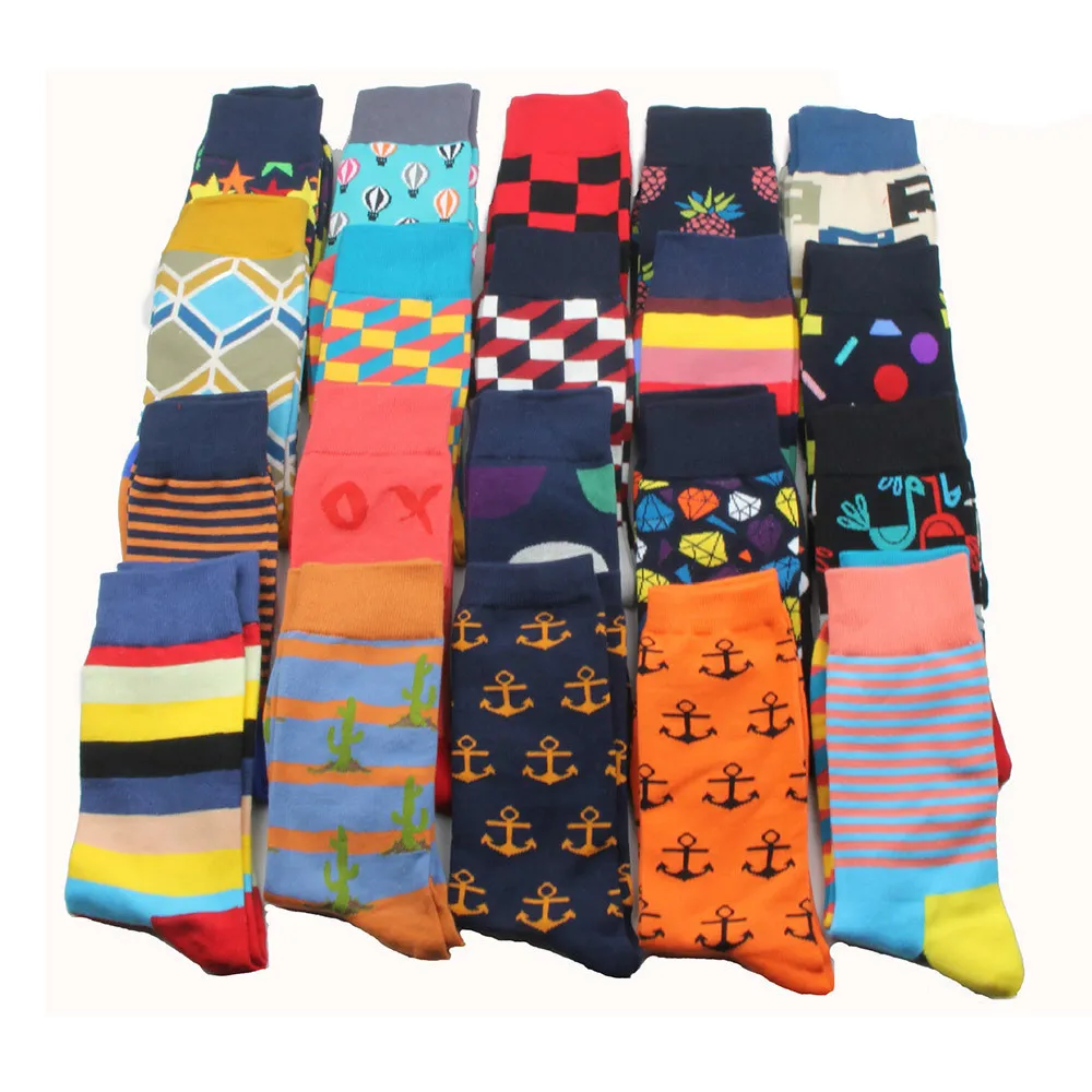 26 colori di marca di qualità Mens Happy Socks calzini scozzesi a righe uomini cotone pettinato Calcetines Largos Hombre 2PCS = 1PAIRS