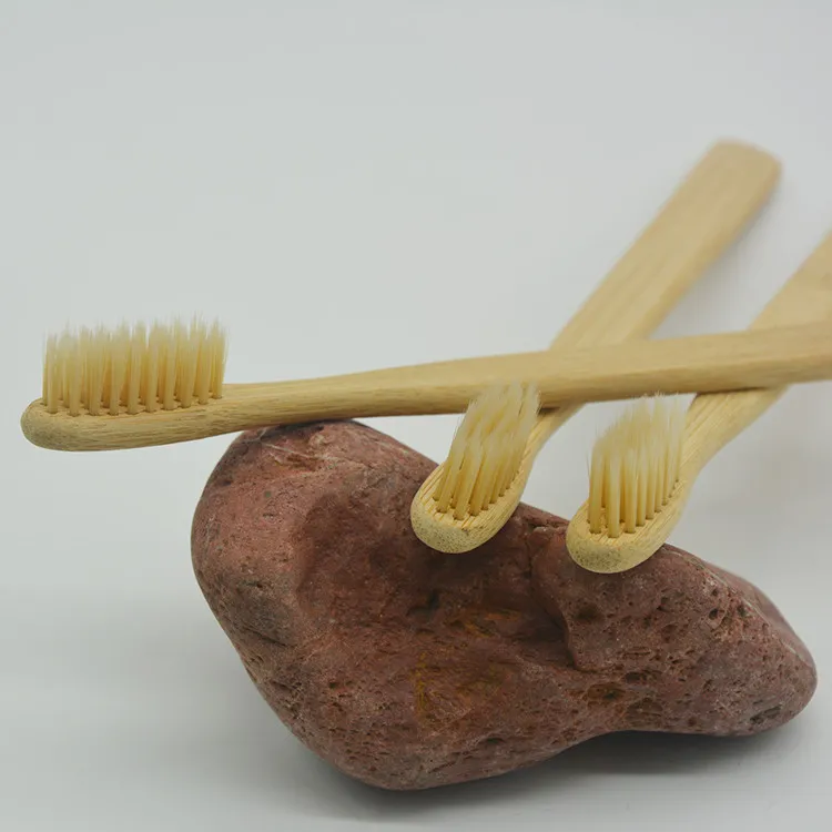 Spazzolino da denti in legno ecologico Spazzolino da denti in bambù Fibra di bambù morbida Manico in legno A basso tenore di carbonio Ecologico adulti Igiene orale DHL