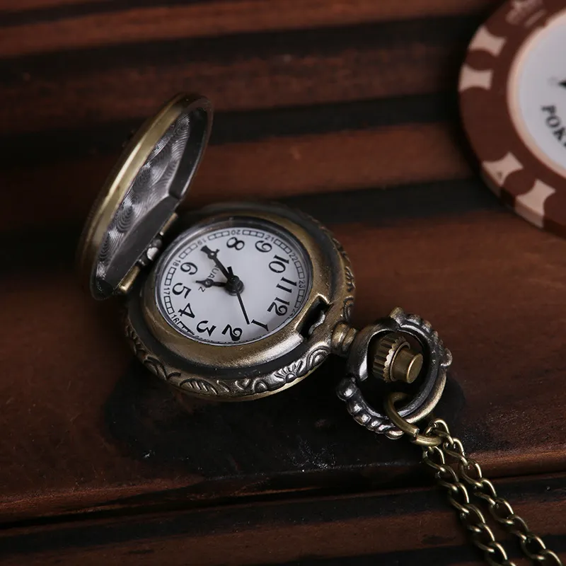 Wholesale Case Dia 2.5CM Pendant Chain Quartz Bronze Small Tower Watch Pocket Watch PW105