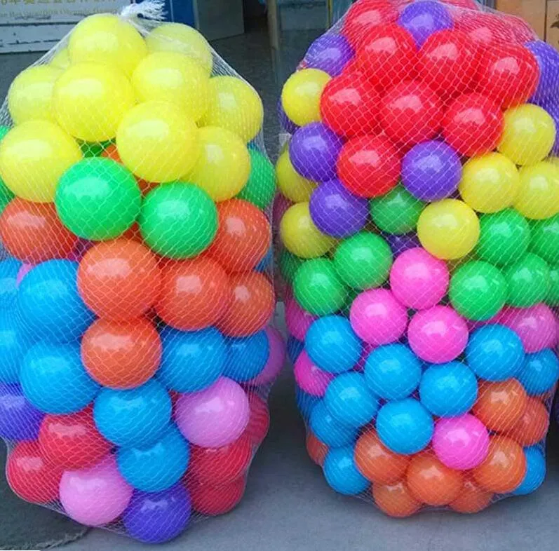 Balle anti-Stress écologique colorée en plastique souple, piscine d'eau, boule ondulée d'océan, jouets amusants pour bébé en plein air