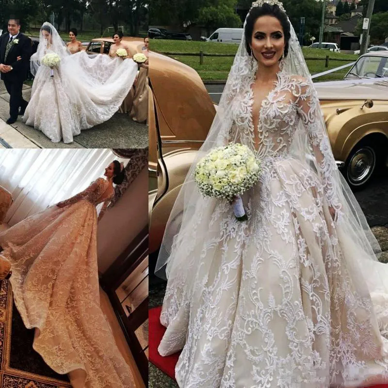 Gorgeous Full Lace Bröllopsklänningar 2018 Illusion Långärmad Djup V Neck Bridal Gowns Sweep Train Wedding Vestidos Anpassad