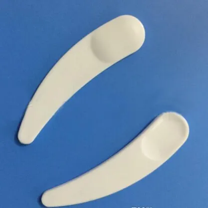 NEW ARRIVAL New Mini Cosmetic Spatula Scoop Disposable Mask White Plastic Spoon Makeup Maquillage Tools 