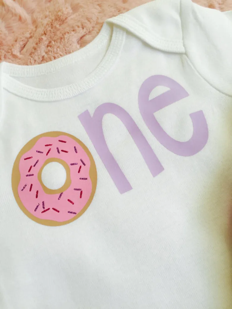 Nette Baby Mädchen Kleidung Set 2018 Frühling Herbst Neugeborene Kinder Brief Donuts Gedruckt Baumwolle Kurzarm Overall Strampler Tops Hosen baby Outfits