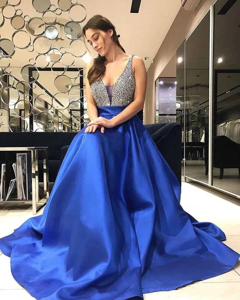 Tiza fuente amante Sparkly Con Cuentas Vestidos Largos De Baile 2018 Royal Blue A Con Líneas  Vestidos Con Lentejuelas Raso Con Cuello En V Vestidos Formales Para La Graduación  Vestido De Fiesta De Verano De