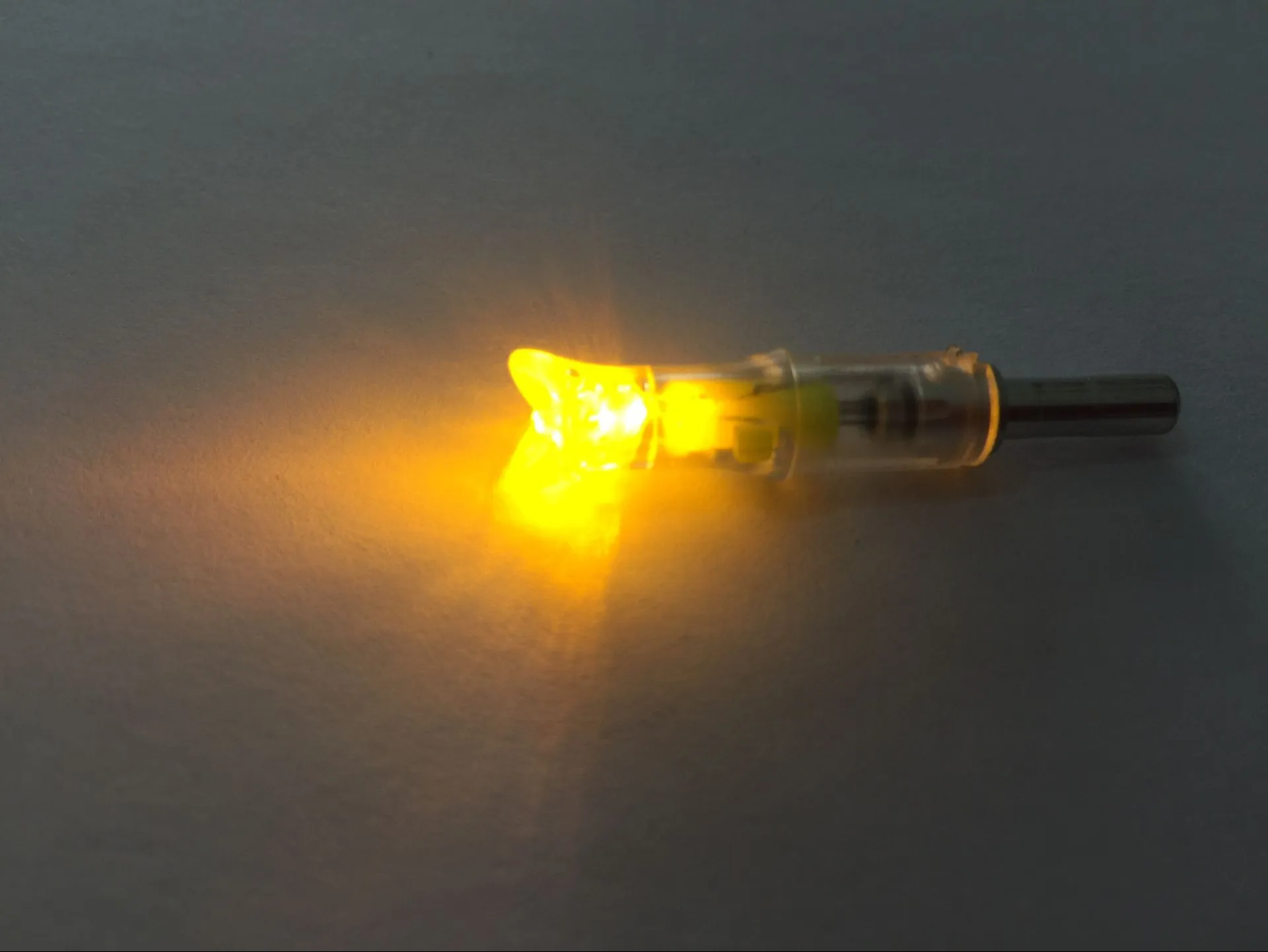 6 encoches de flèche d'arbalète éclairées par LED activées par chaîne PK pour la conception sans outil d'arbre de flèche ID 7.62mm