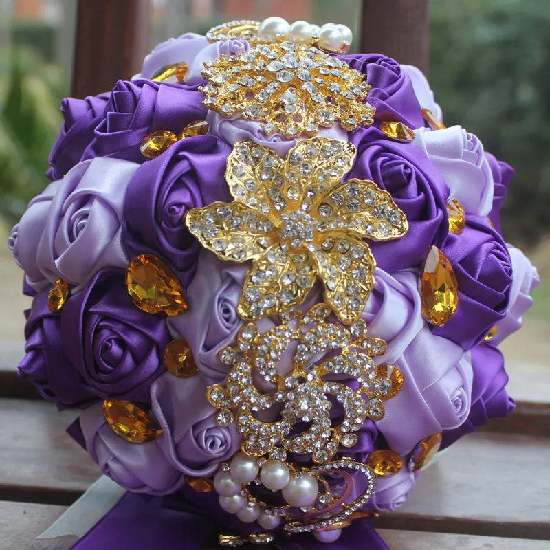 Sztuczne Bukiety Ślubne Handmade Ribbon Fioletowe Białe Czerwone Róże Kwiaty Złoty Kryształ Rhinestone Bukiet Ślubny Ślubne Ślubne Akcesoria