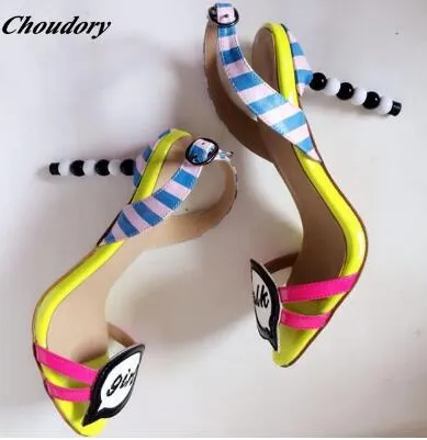 Sapatos de grife de Salto Alto doce Mulheres de Luxo 2018 Moda Cor Misturada Sandálias Das Senhoras Gladiador Sandálias Mulheres Sapatos de Festa