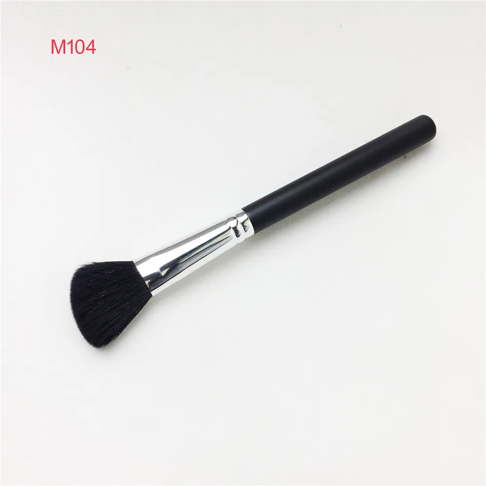 MO M104 ANGLE BLUSH Brush - Quality Sable Hair Contour Bronzer Complexion Brush - Beauty makeup brush Blender