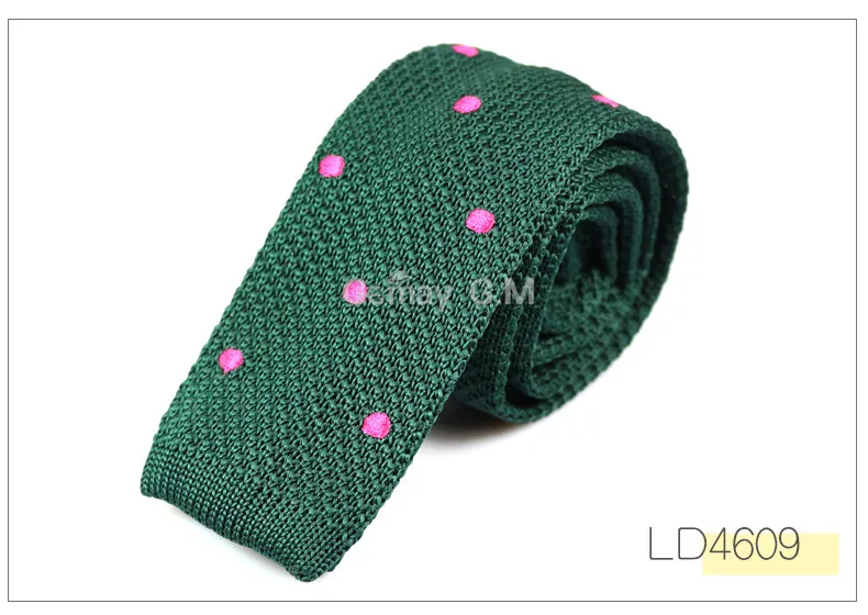 Gestrickte Krawatte Flat-End-Krawatten 20 Farben 145 * 5cm Männer Narrow Neck Ties sticken Krawatte für Herren Business-Krawatte Weihnachtsgeschenk