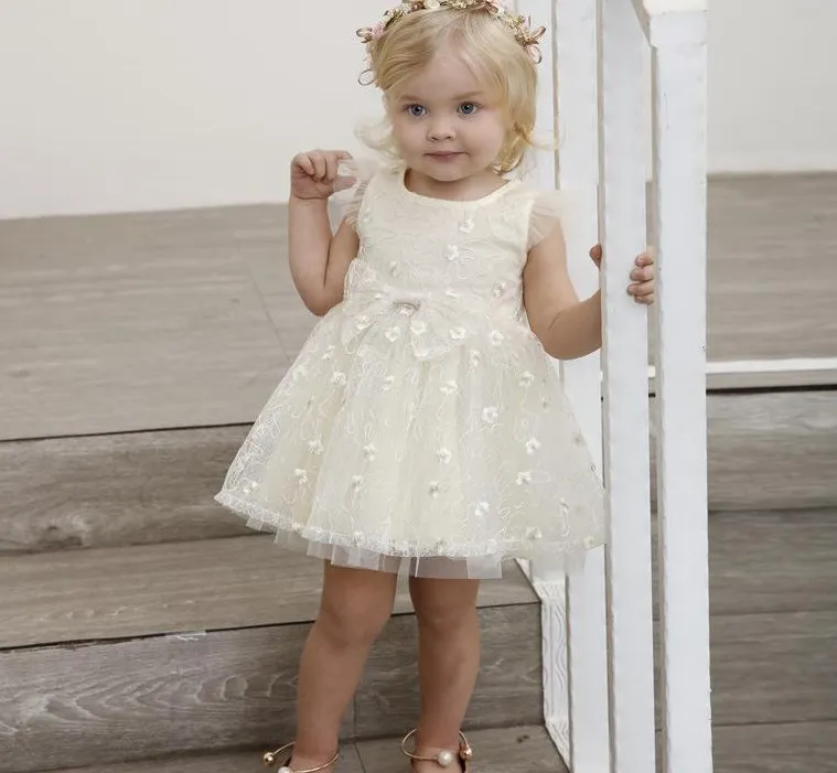 Ins ile Bebek Kız prenses parti Elbiseler ilmek Dantel Tutu Yay elbise Tül Çarpıntı kollu Yaz Yeni çocuklar 1-6 T için en iyi elbiseler