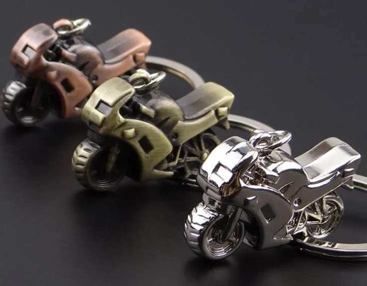 Modeschmuck Zubehör Auto Motorrad Flugzeug Modell Schlüsselanhänger Metalllegierung Anhänger Schlüsselanhänger Schlüsselanhänger Beste Geschenke für Mann