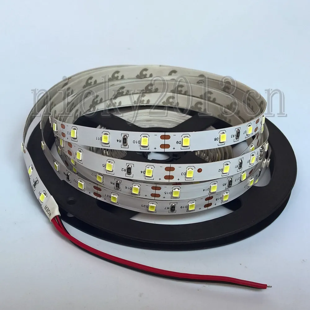 Süper Parlak 12 V 2835 LED Esnek Şerit Işık Bant Şerit Dize IP20 Su Geçirmez 60LEDS / M Kabine Mutfak Aydınlatma