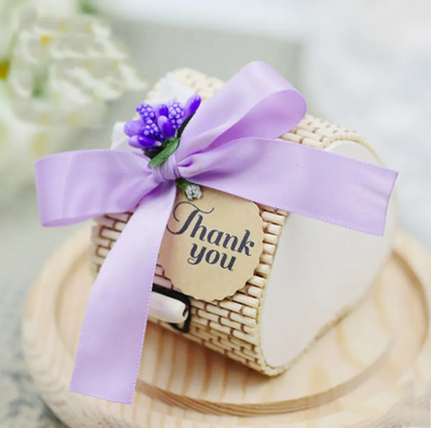 30шт Творческая форма сердца бамбук свадебные сувениры конфеты Bomboniera Party Gift Box с тегами цветы Bowknots8594400