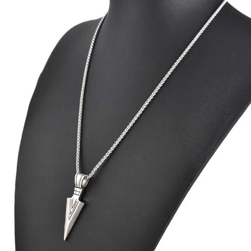 Hip Hop Smycken Rock Alloy Arrow Pretty Pendant Halsband Lång Kedja Silver Guldpläterad Mode Män Smycken Guld Kedjor för Herr Halsband