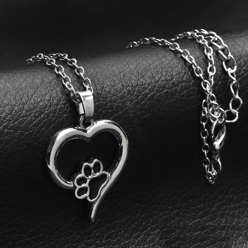 Pet Memorial Smycken Alltid i mitt hjärta Hund Kattfot Pet Paw Print Heart Pet Lover Hängsmycke Halsband Animal Keepsake Charms