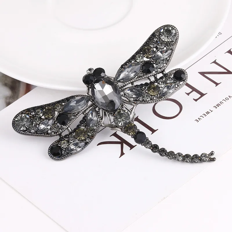 New Fashion Strass Spilla a forma di libellula Pin Accessori indumenti decorativi Spille animali Sciarpa di cristallo vintage Gioielli Regalo di Natale