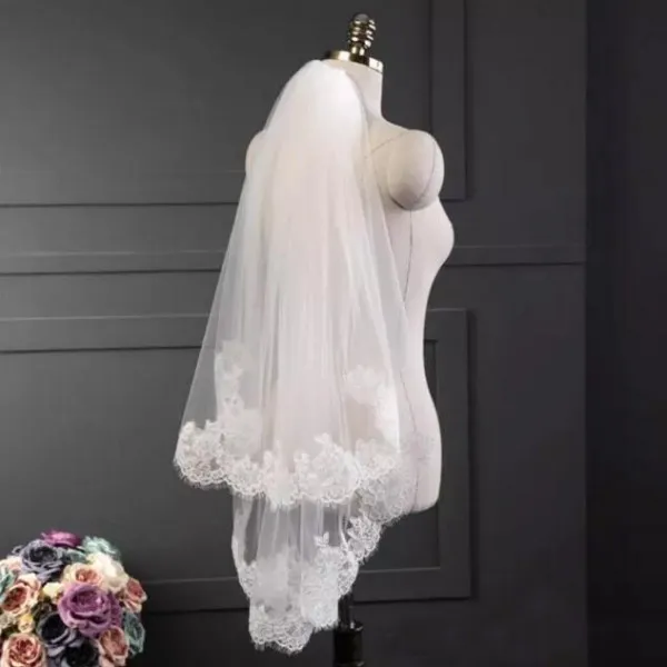 Voile de mariage avec bord en dentelle et cils, deux couches, accessoires pour cheveux, Appliques en Tulle, voile de mariage bon marché avec peigne5101336