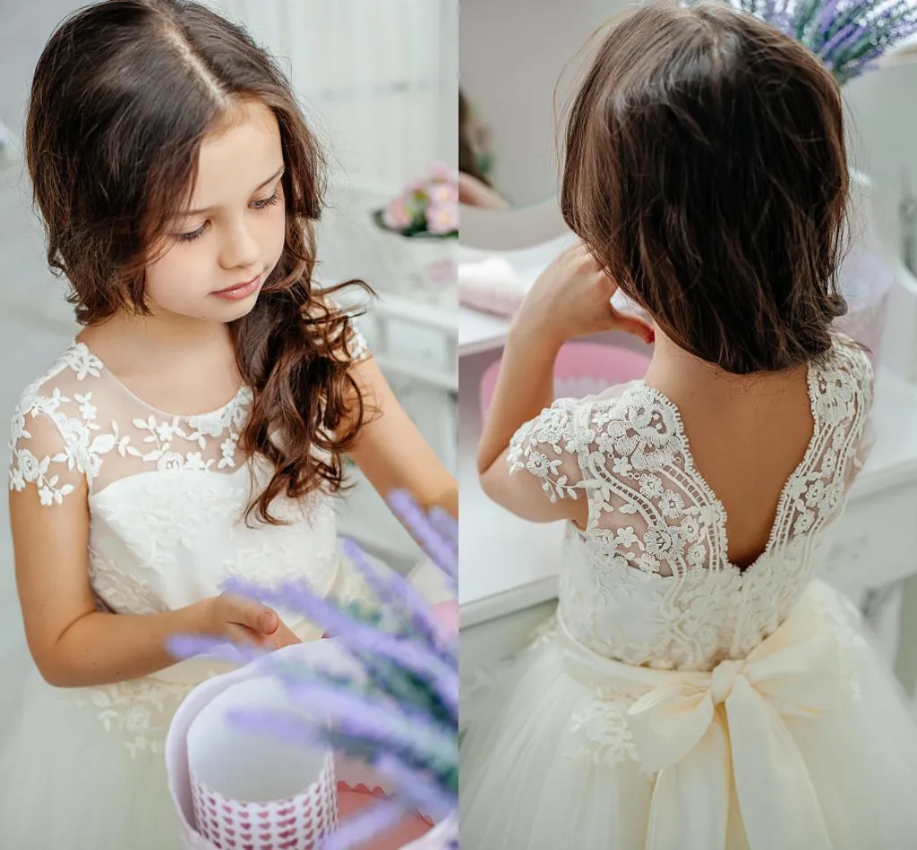 Cute Princess Flower Girls Dresses Lace Tulle Floor Length Cap Sleeves Birthday Party Dresses First Communion Dresses With Ribbon Sash