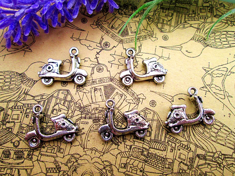 45 sztuk - Scooter Charms Antique Tybetański Silver Tone Motorbike Vespa Motorower Motocykl Wisiorki Charms 19x15mm