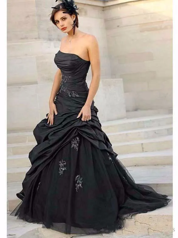 Czarne gotyckie suknie ślubne niestandardowe zamiatanie Placie A-line Applique Tiulle Tafta Bezpośrednie suknie ślubne Vestidos de novia