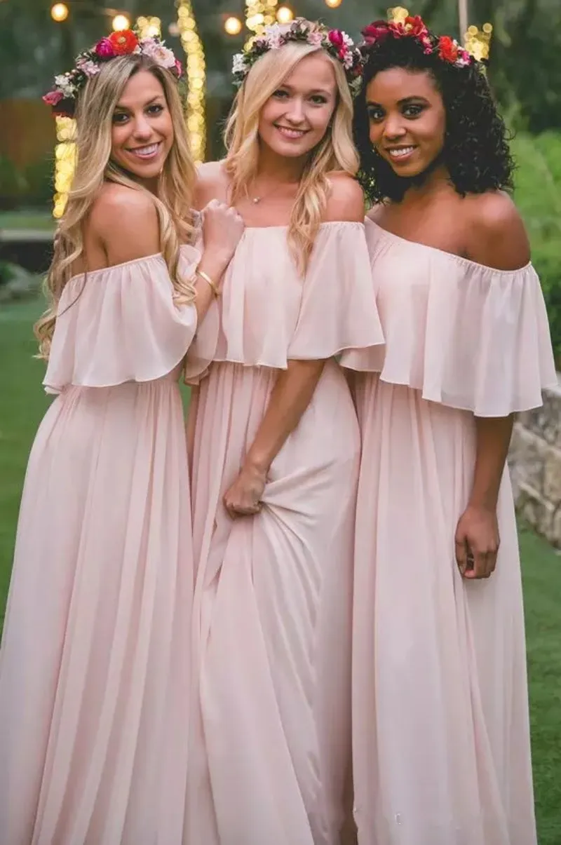 Nieuwste blos roze bohemien-stijl bruidsmeisje jurken sexy ruches off shoulder chiffon lange prom jurken goedkope mooie feestjurk voor bruiloften