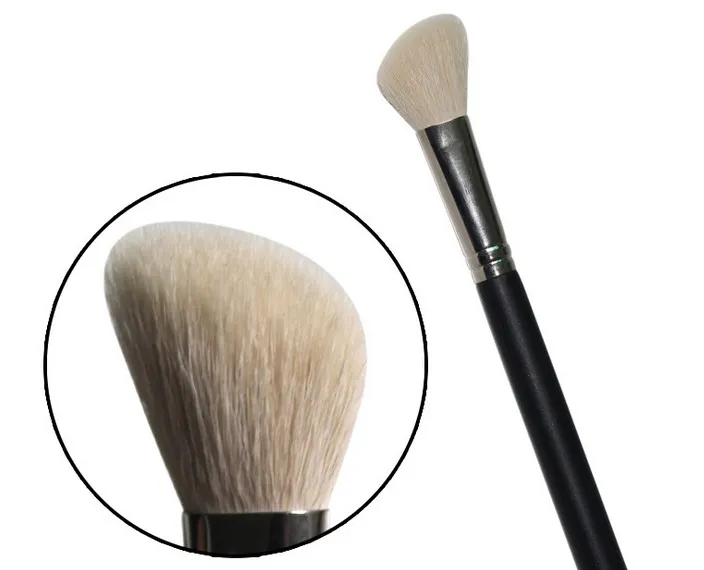 Factory Direct High Quality Cosmetics M 168 Angled Blush Brush Makeup Face Blusher Shading Single Brushes Goat Hair free shipping