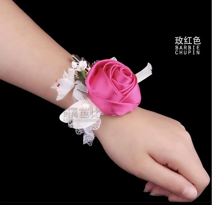 Billiga Bridesmaid Girl Wrist Corsage Rose Flower Organza Pärlor Blomma Hand Blommor Armband Corsage Bröllop Tillbehör Partihandel Brudblommor