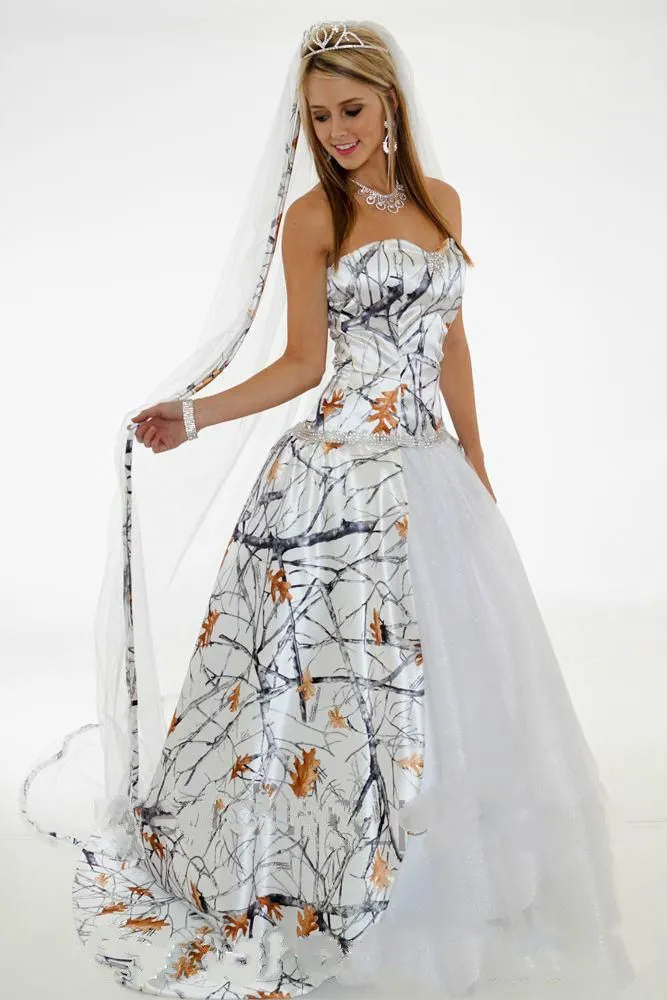Modne białe sukienki ślubne z błyszczącą siatką Kryształowe sukienki ślubne z koralikami Realtree Suknie ślubne z odłączonym trai266n