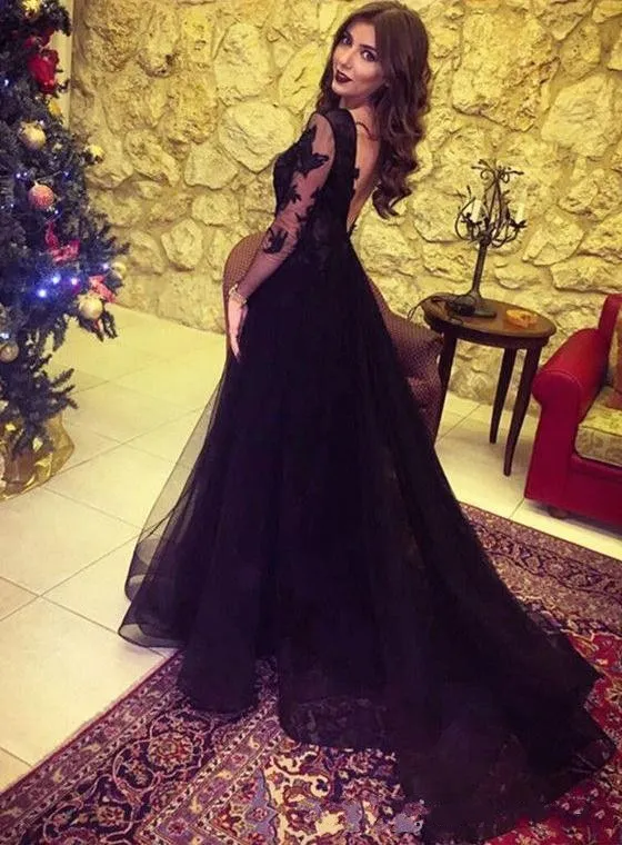 2018 Barato Backless Prom Dresses V Neck Sheer Mangas Compridas Vestido de Noite Preto Desgaste Rendas Apliques Side Dividir Plus Size Formal Vestidos de Festa