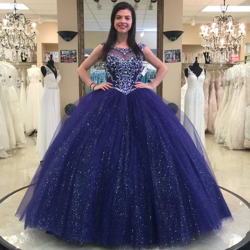 Sparkly Navy Blue Zroszony Suknia Balowa Quinceanera Suknie Kryształy Sheer Bateau Neck Sequine Bal Suknie Tulle Dhinestones Sweet 16 Dress