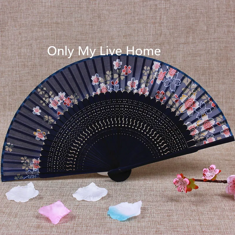 Cherry Blossoms Draagbare Japanse Handventilator Chinese Vouwen Kleine Zijde Fan Traditional Craft Openwork Bamboo Dames Fans voor bruiloften