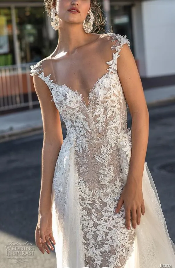 2019 Suknie ślubne Berta Mermaid z odłączonym pociągiem głębokie V Nakień Koronka aplikacja Illusion Backless Country Bridal Sukienka plus SIZ9042594