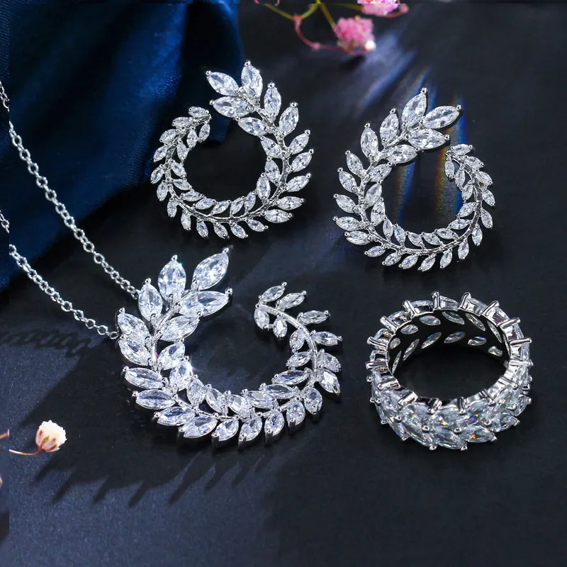 Bride Wedding Jewelry Set White Gold Plated CZ Flower Earrings Necklace Ring Bracelet 4in 1 Jewelry Set for Girls Women LY-085