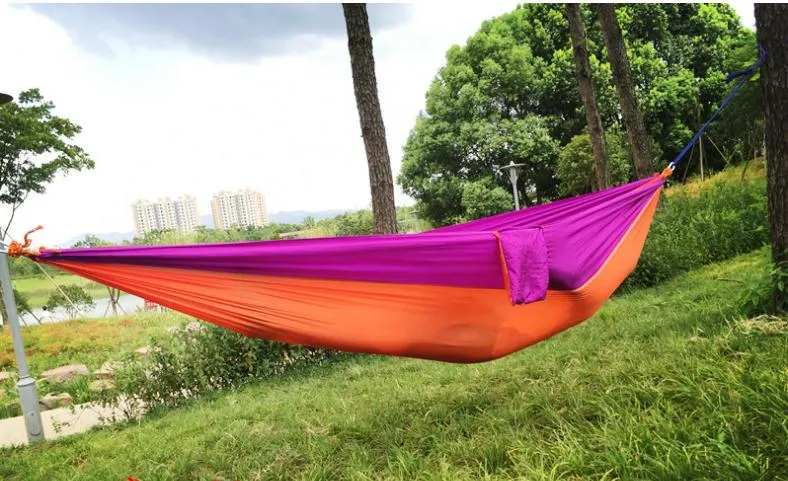 Commercio all'ingrosso 100 pz portatile paracadute in nylon doppia amaca da giardino campeggio esterno viaggi sopravvivenza amaca letto 2 persone SN1350