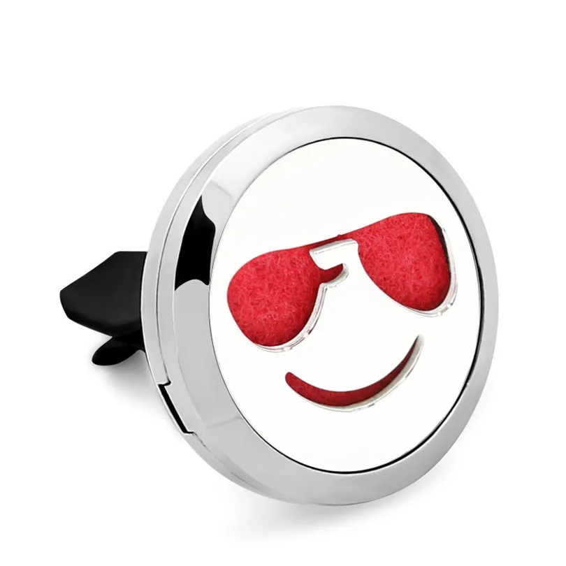 Smile Mignon Visage Diffuseur de parfum de voiture 30mm Diffuseur Clip de ventilateur 316L Pendentif en acier inoxydable Pendentif auto conflolée magnétique 