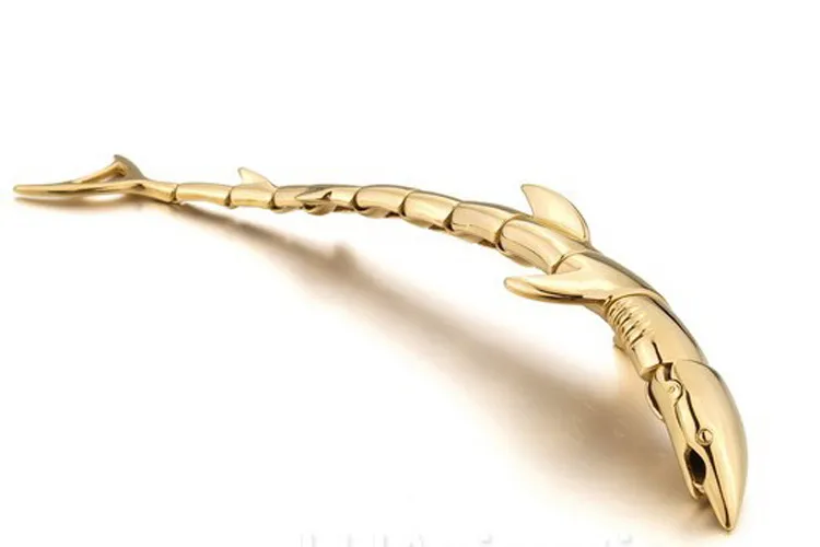 Hoogwaardigheid Nieuwe stijlvolle Men039S Gothic Shark Bracelet Solid Gold Silver 316L Roestvrij staal Animal Bangle Punk Rock Jewelry 1477609
