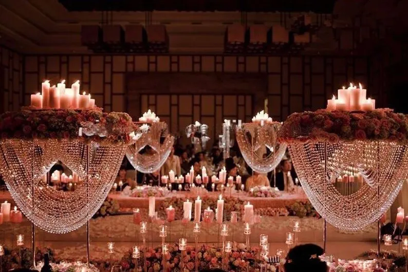 Forma ovale in cristallo acrilico in rilievo decorazione della festa della festa di nozze centrotavola del banco del fiore decorazione del tavolo l'evento di nozze