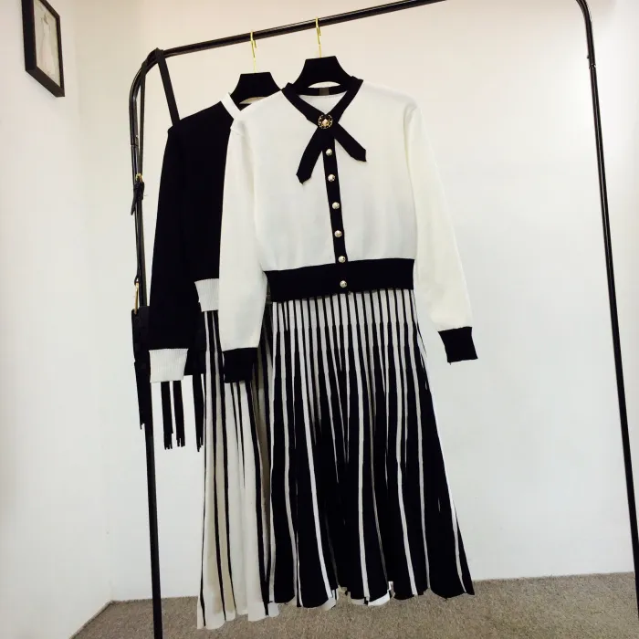 New spring autumn fashion women's elegant black white color block bow collar pearl buttons knitted sweater and pleated long skirt dress suit