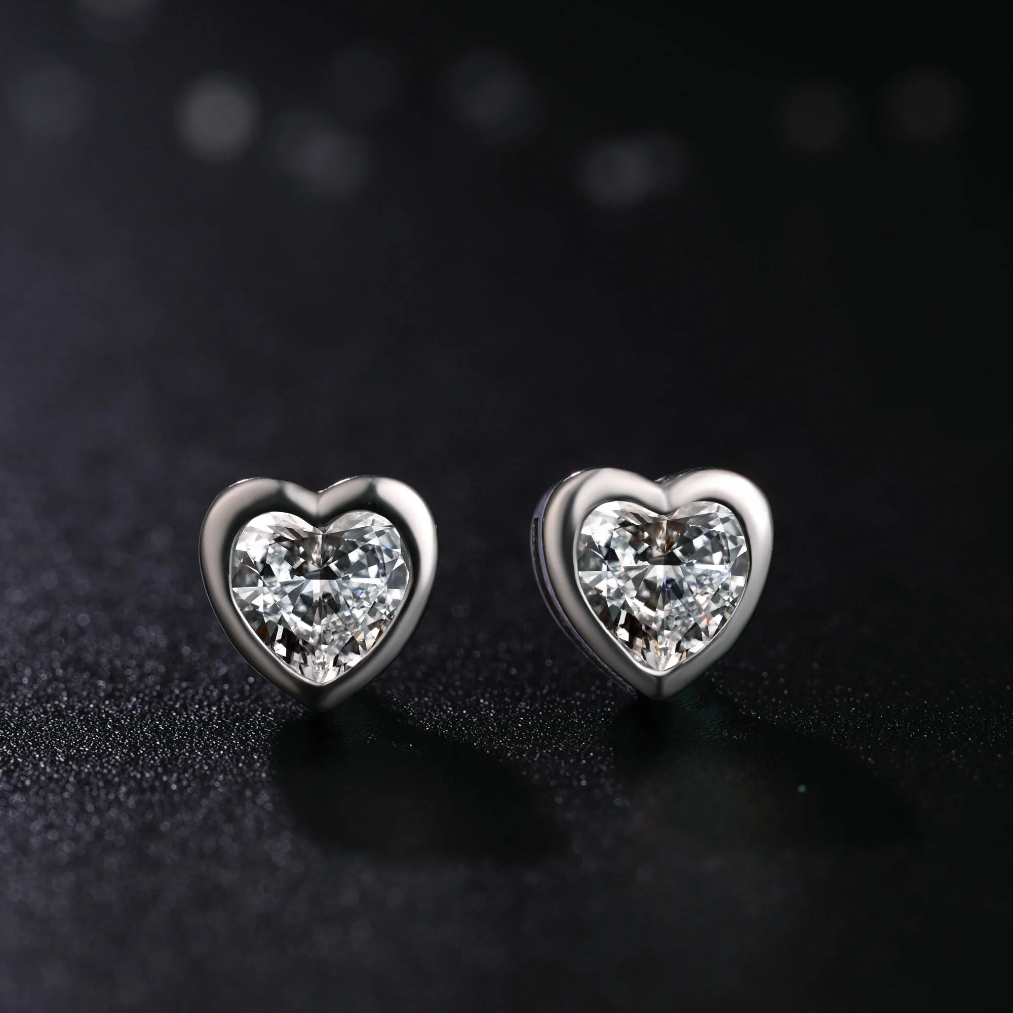 925 Sterling Silver Fashion Korean Cute Style Clear Hoop Cubic Zirconia Heart-Shaped Edge Big Heart Shape Stud Earrings For Women Gift