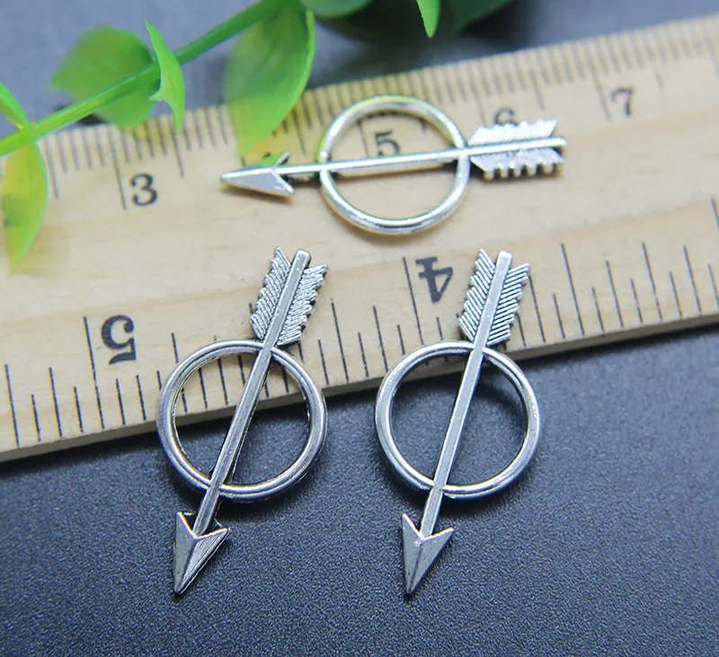 Wholesale 100pcs Arrow Alloy Charms Pendant Retro Jewelry Making DIY Keychain Ancient Silver Pendant For Bracelet Earrings 28*13mm